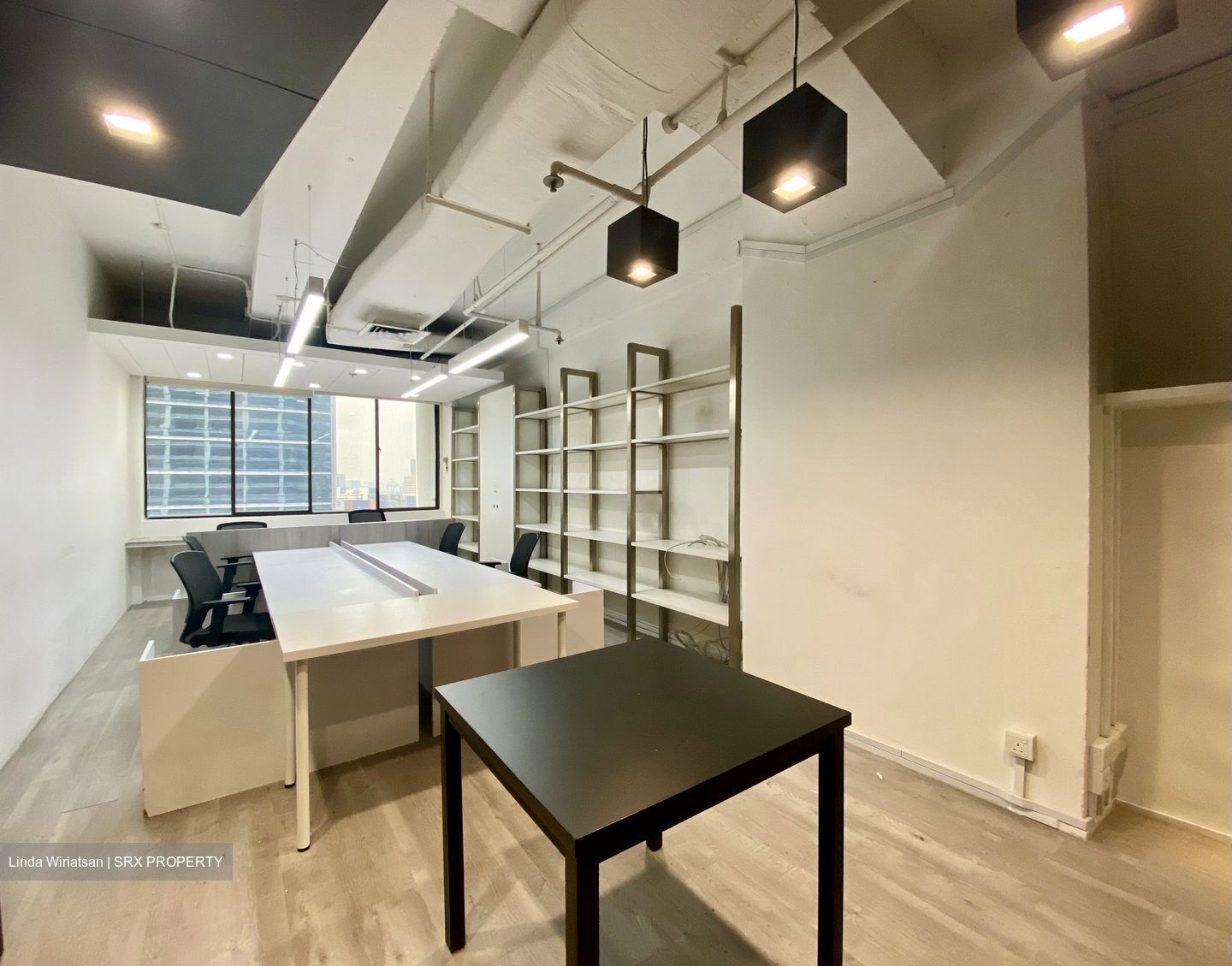 International Plaza (D2), Office #543485481